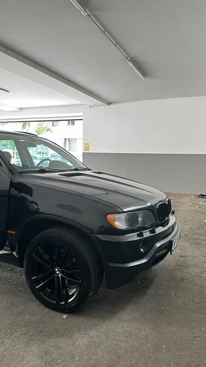 BMW X5 2002 photo 2