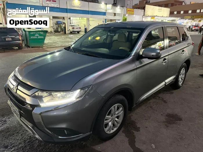 Mitsubishi Outlander 2019 photo 4