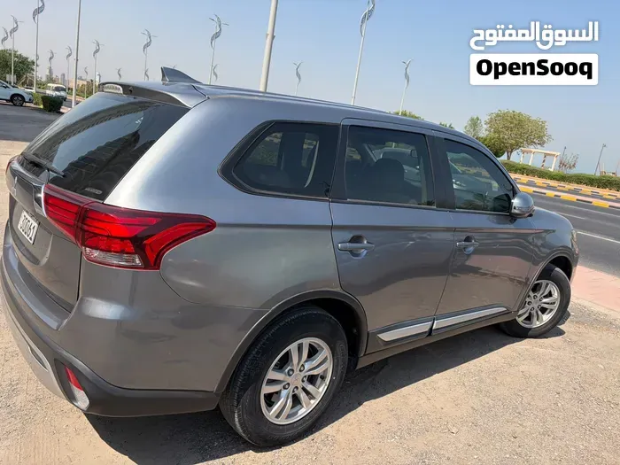 Mitsubishi Outlander 2019 photo 3