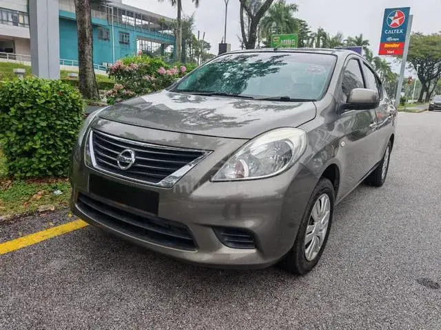 Nissan Almera