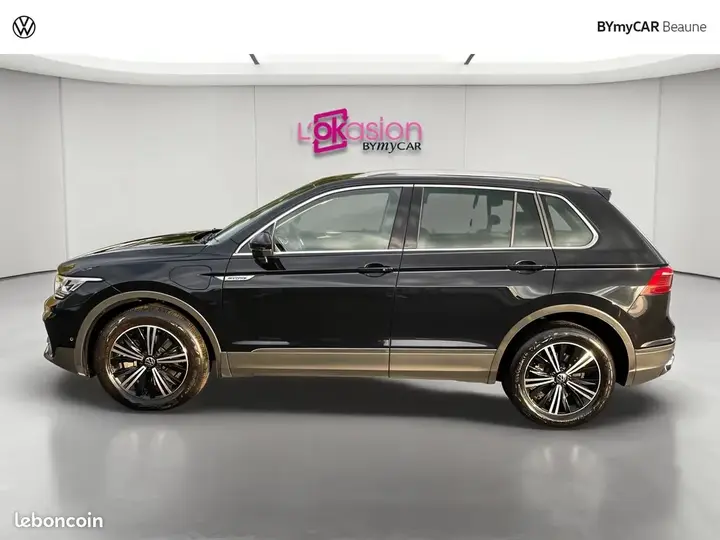 Volkswagen Tiguan 2023 photo 2