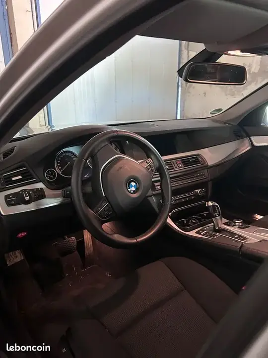 BMW 5 Series 2011 photo 3