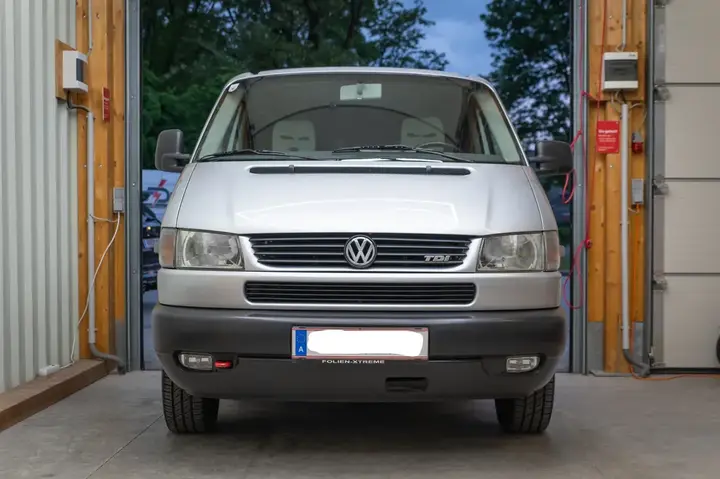 Volkswagen T4 2002 photo 3