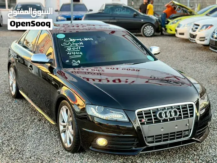 Audi A4 2011 photo 4