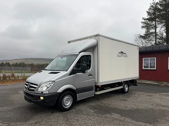 Mercedes-Benz Sprinter 319 2011 photo 4