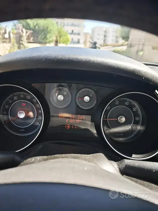 Fiat Punto Evo 2011 photo 5