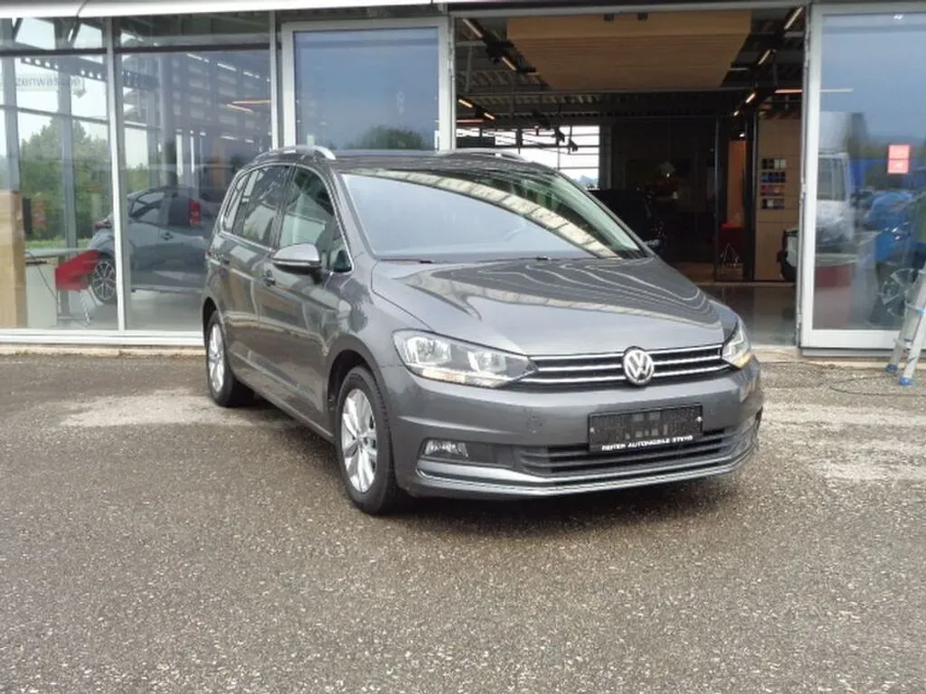 Volkswagen Touran 2019 photo 2