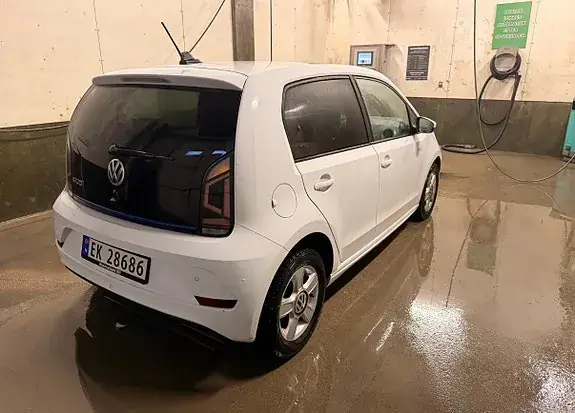 Volkswagen E-Up! 2017 photo 5