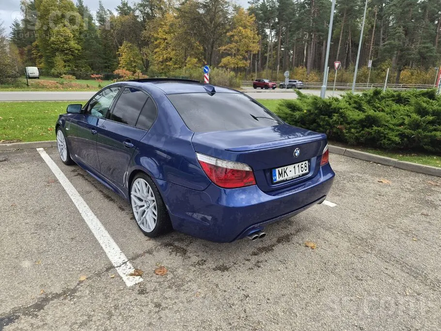 BMW E60 2009 photo 3