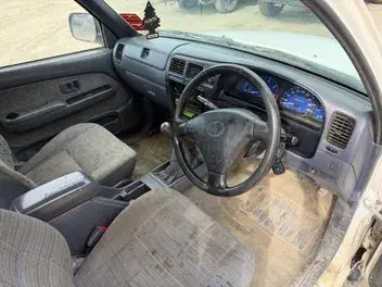 Toyota Hilux 2002 photo 4