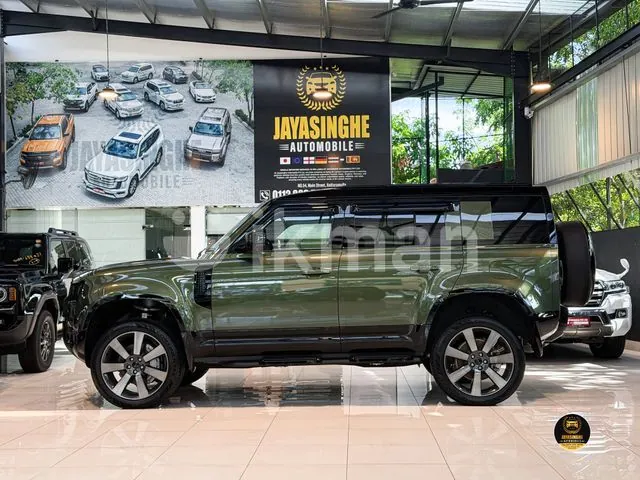 Land Rover Defender 2026 photo 4
