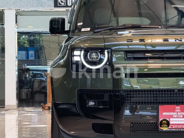 Land Rover Defender 2026 photo 2
