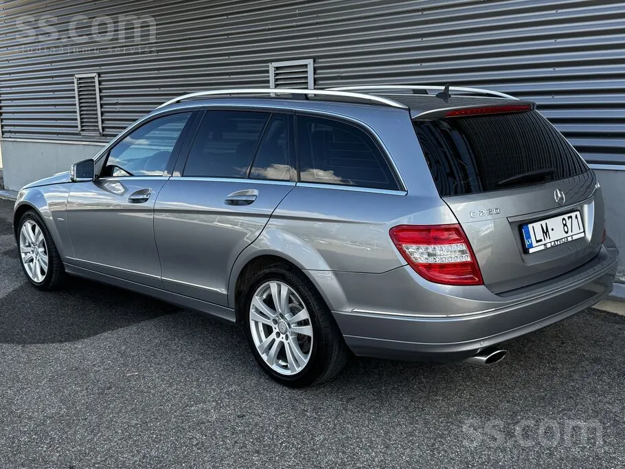 Mercedes-Benz C220 2011 photo 3