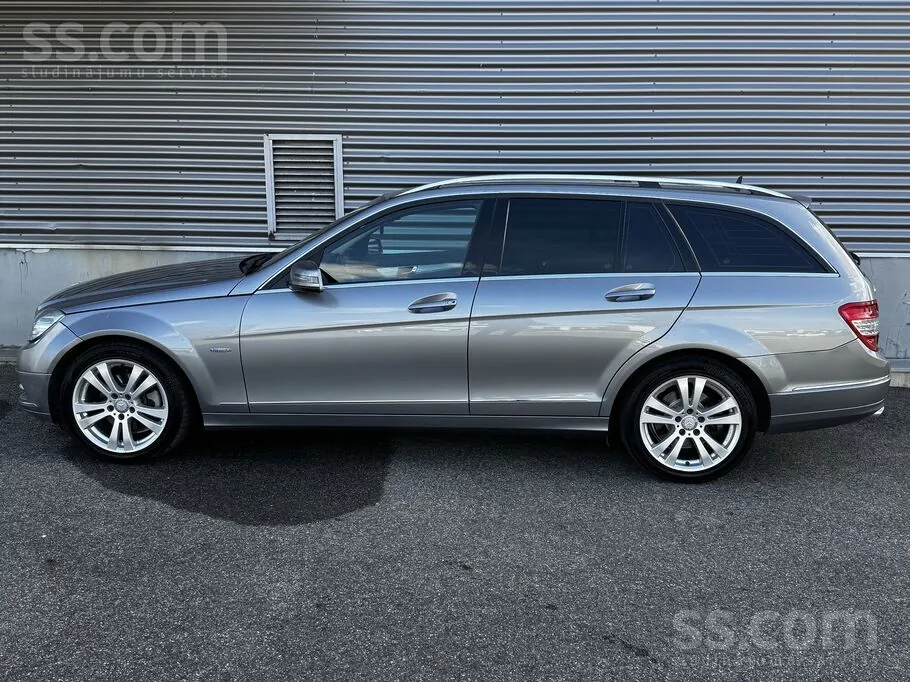 Mercedes-Benz C220 2011 photo 2