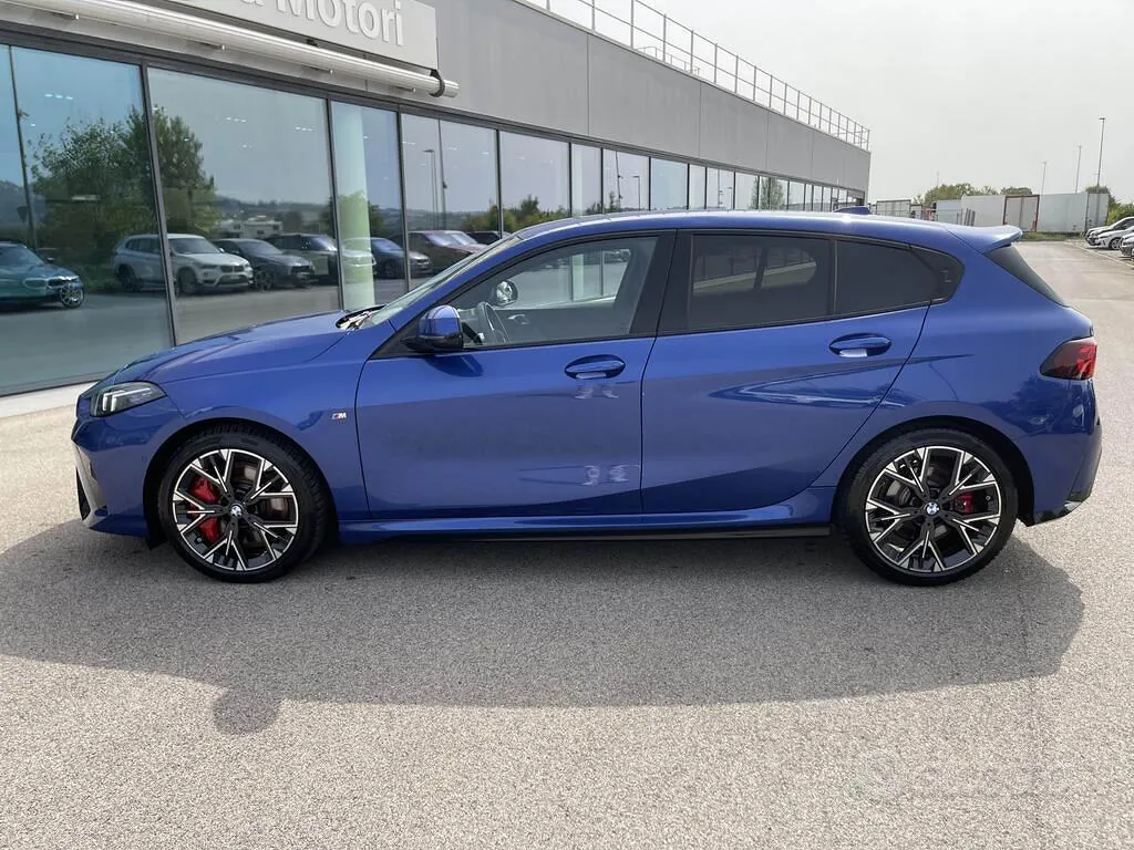 BMW 1 Series 2024 photo 4