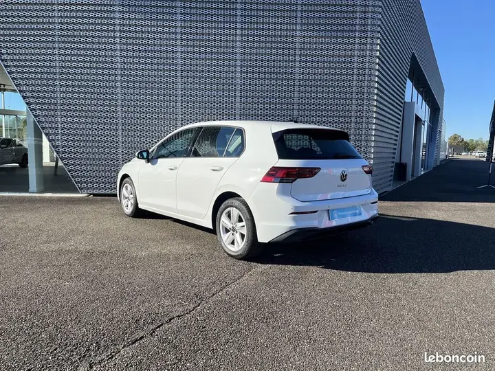 Volkswagen Golf 2023 photo 3