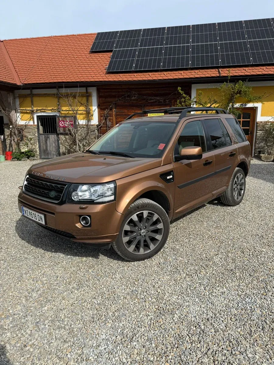 Land Rover Freelander 2014 photo 2