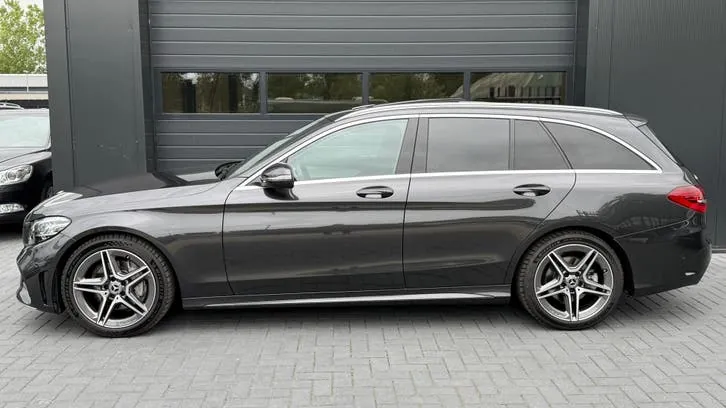 Mercedes-Benz C-Class 2021 photo 3