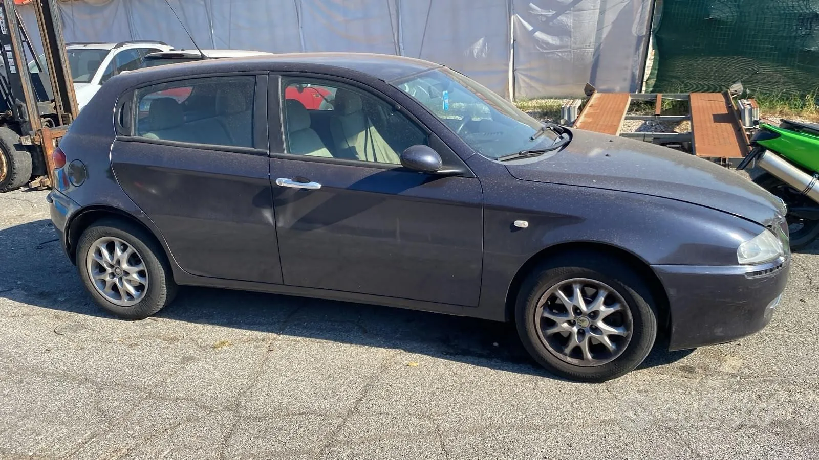 Alfa Romeo 147 2004 photo 2