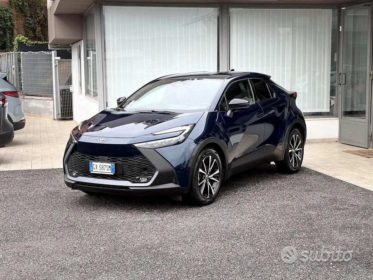 Toyota C-Hr 2024 photo 3