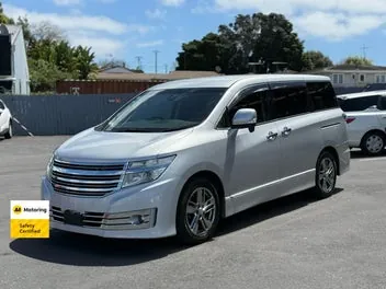 Nissan Elgrand 2013 photo 4