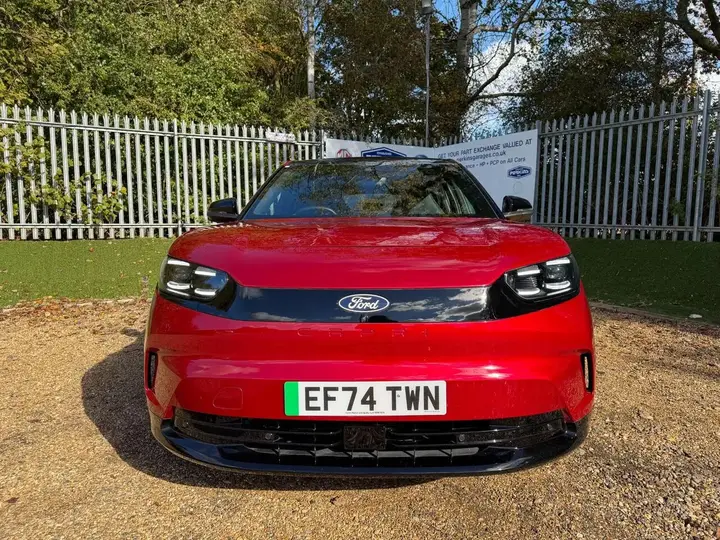 Ford Capri 2024 photo 2