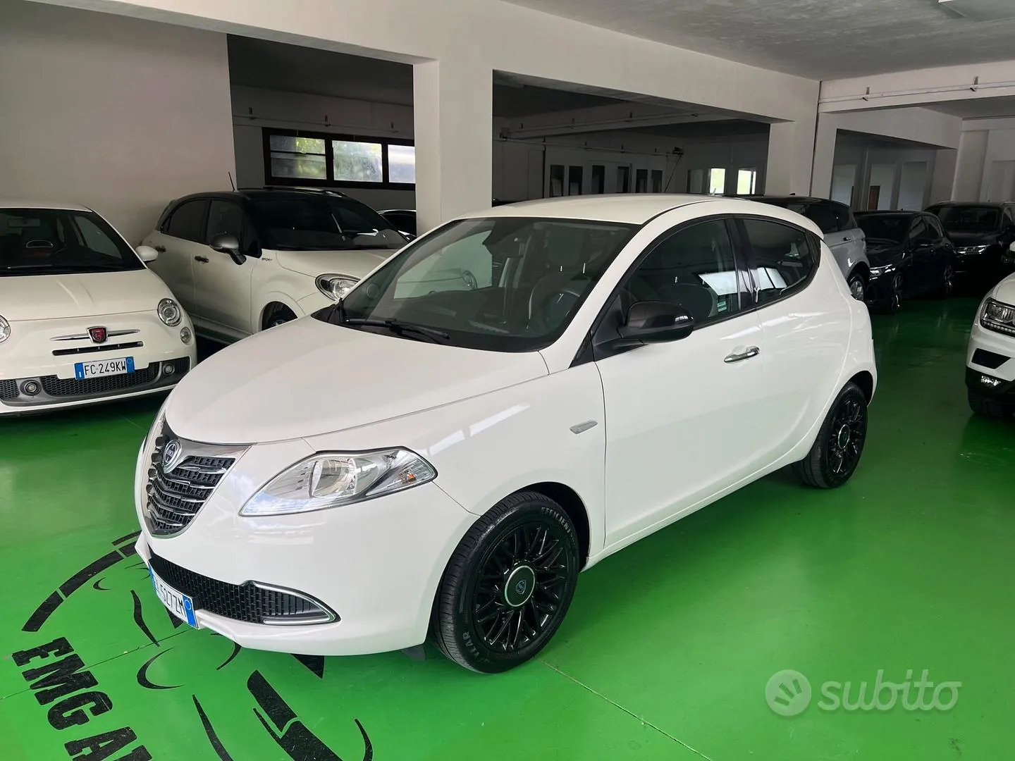 Lancia Ypsilon 2012 photo 2