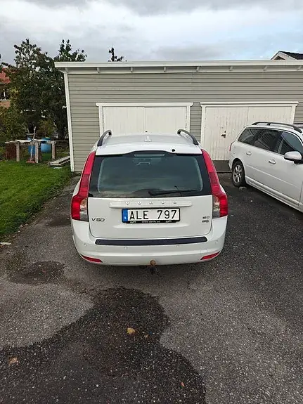 Volvo V50 2010 photo 3