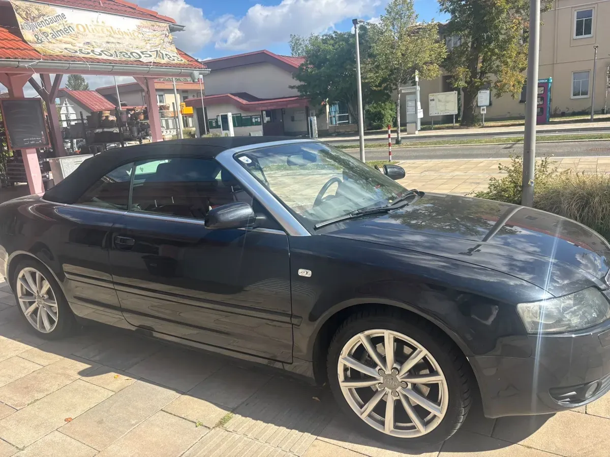 Audi A4 2003 photo 2