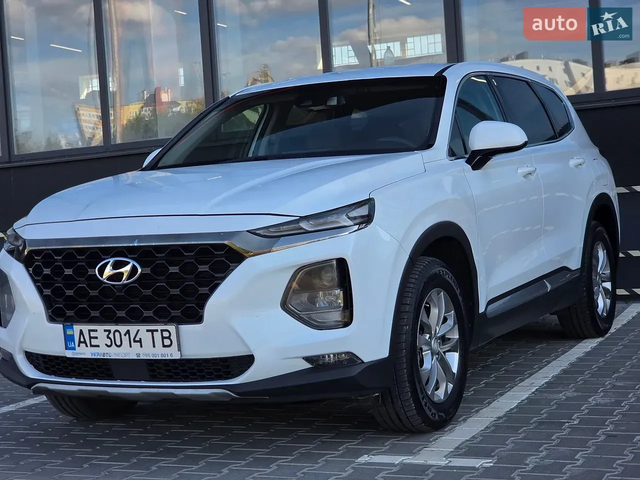 Hyundai Santa Fe 2018 photo 3