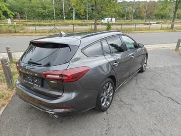 Ford Focus 2023 photo 3