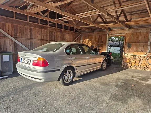 BMW 320I 2000 photo 2