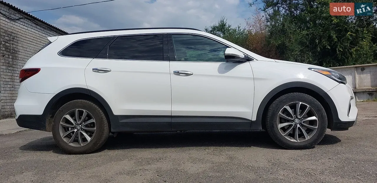 Hyundai Santa Fe 2017 photo 5