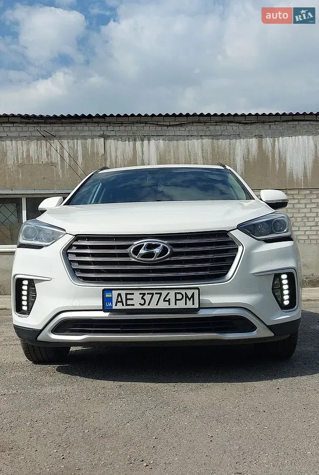 Hyundai Santa Fe 2017 photo 4
