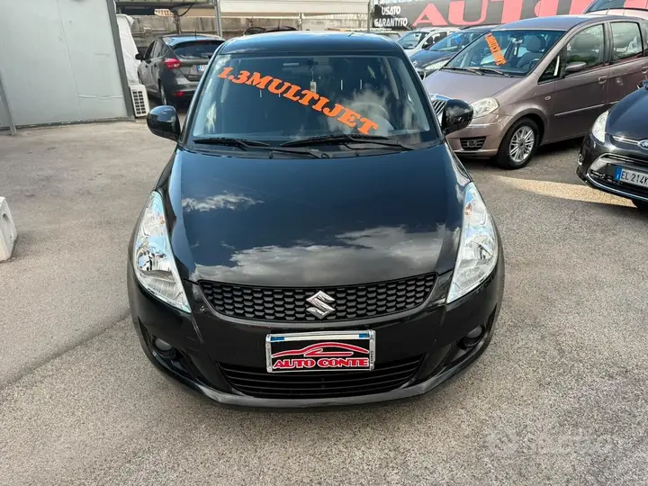 Suzuki Swift 2012 photo 2