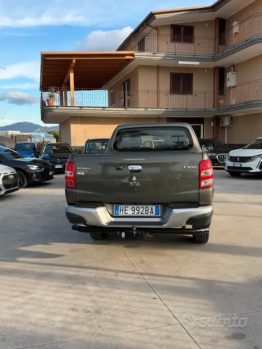 Mitsubishi L200 2018 photo 4