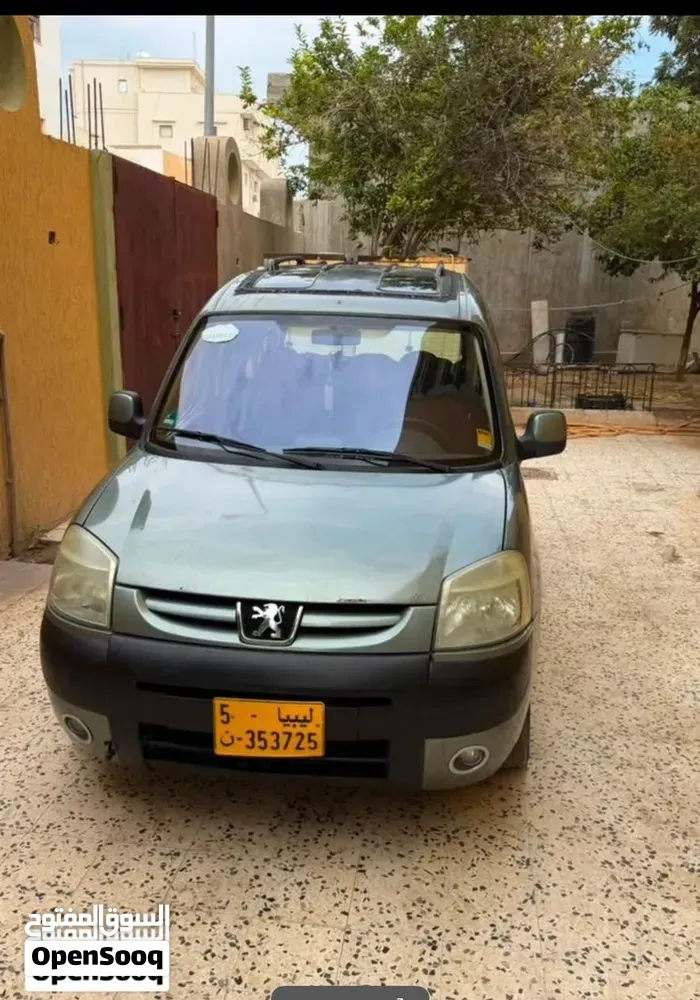 Peugeot Partner 2008 photo 3