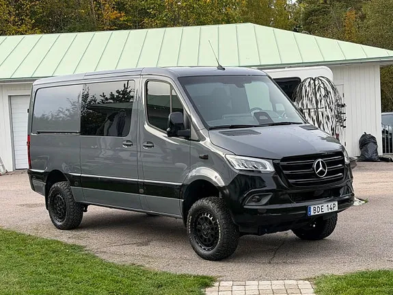 Mercedes-Benz Sprinter 319