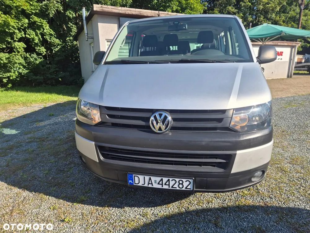 Volkswagen Caravelle 2015 photo 2