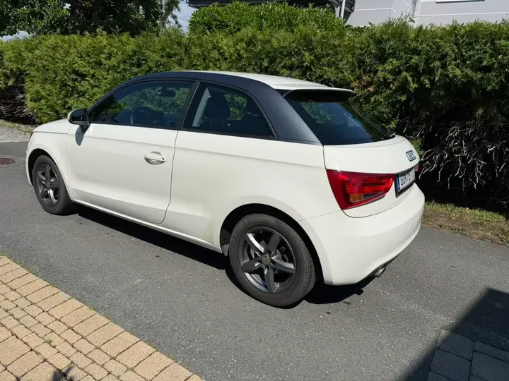 Audi A1 2012 photo 3