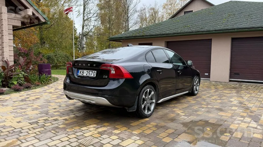 Volvo S60 2010 photo 4