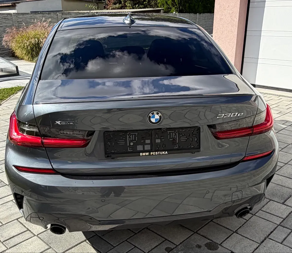 BMW 3 Series 2020 photo 3