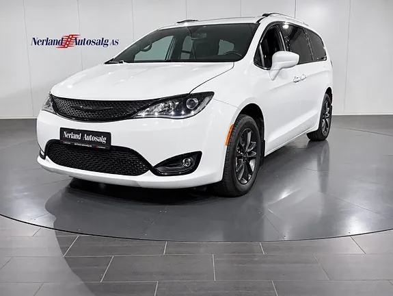 Chrysler Pacifica