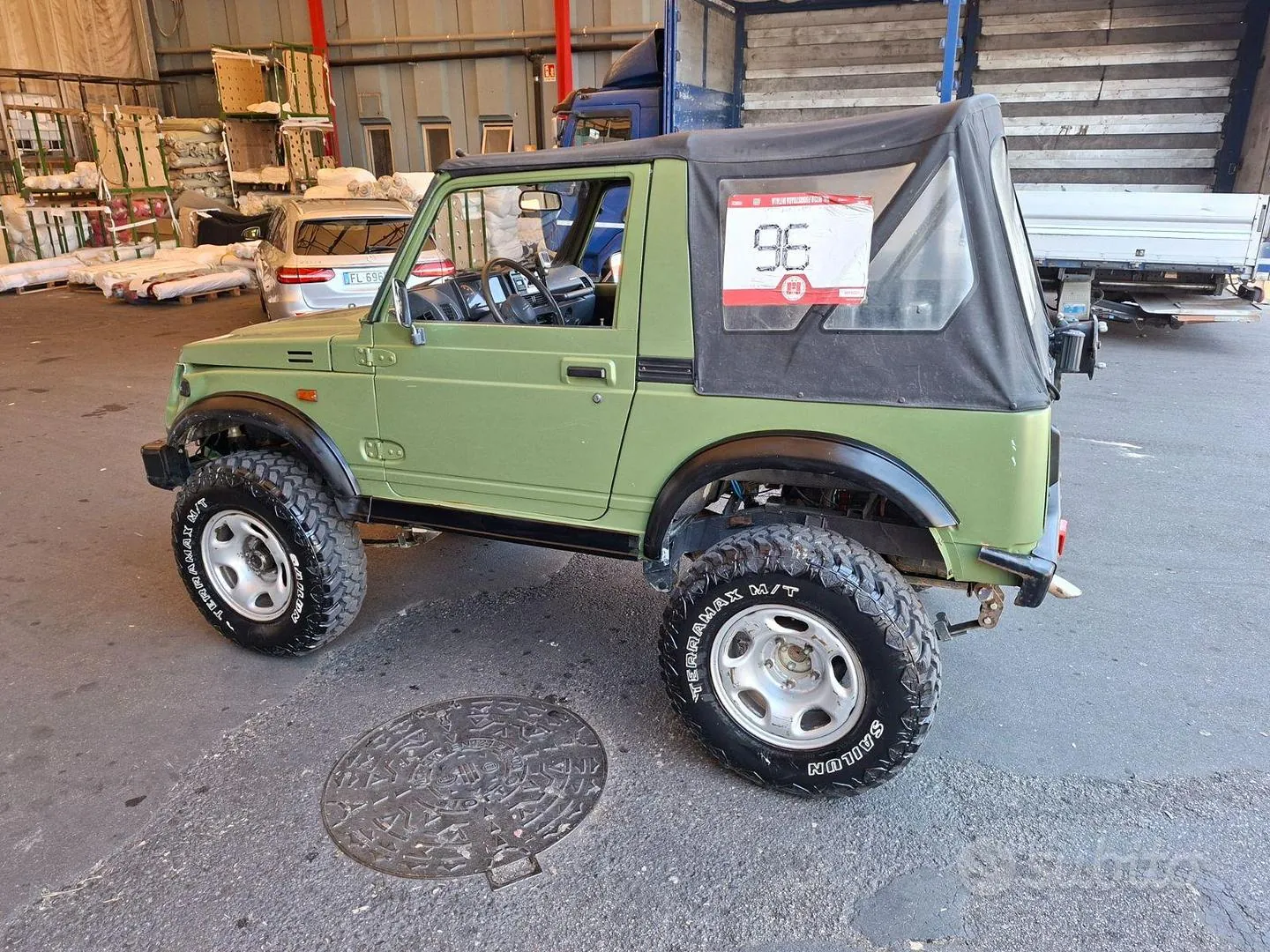 Suzuki Samurai 1989 photo 2