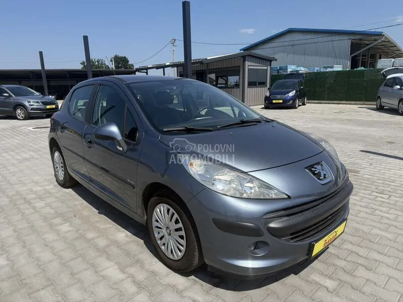 Peugeot 207 2007 photo 3