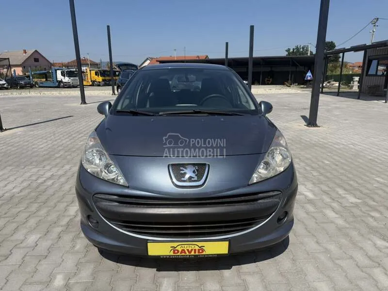 Peugeot 207 2007 photo 2