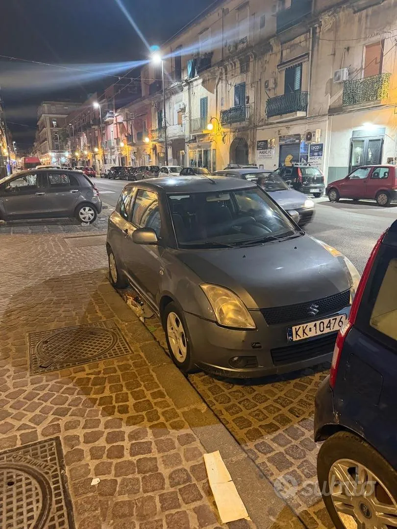 Suzuki Swift 2005 photo 3