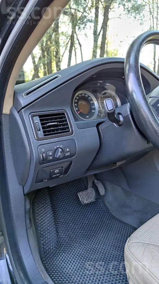 Volvo V70 2008 photo 3