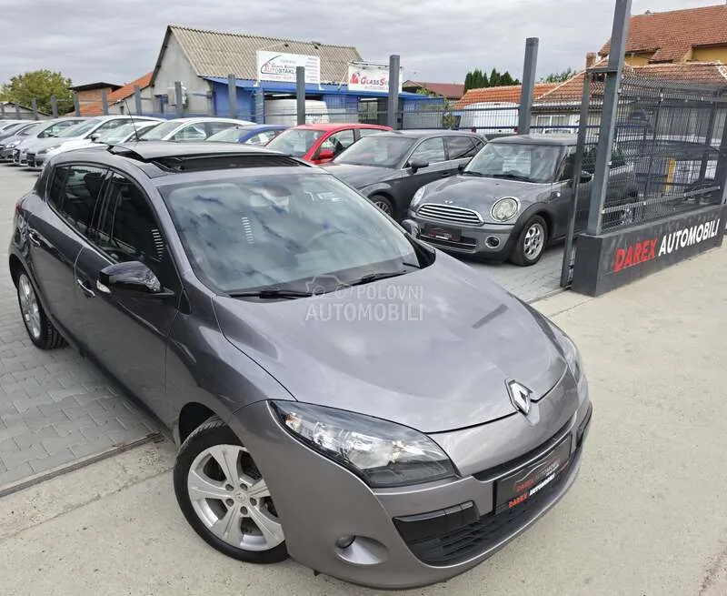 Renault Megane 2011 photo 2