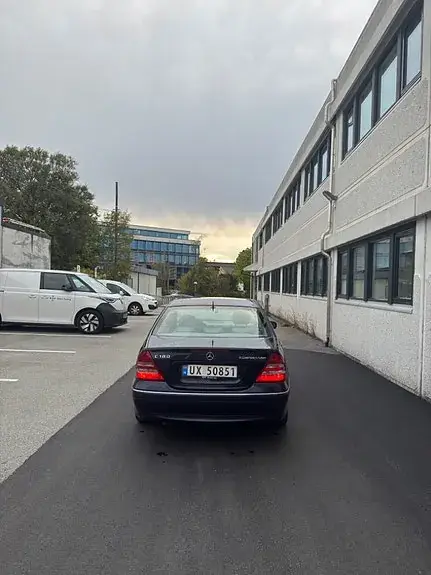 Mercedes-Benz C180 2004 photo 4